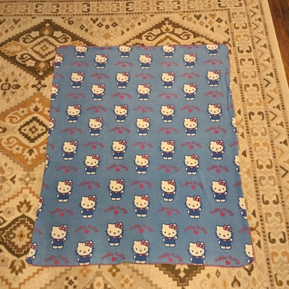 2003 Sanrio Hello Kitty Throw Fleece Blanket - Picture 2 of 6